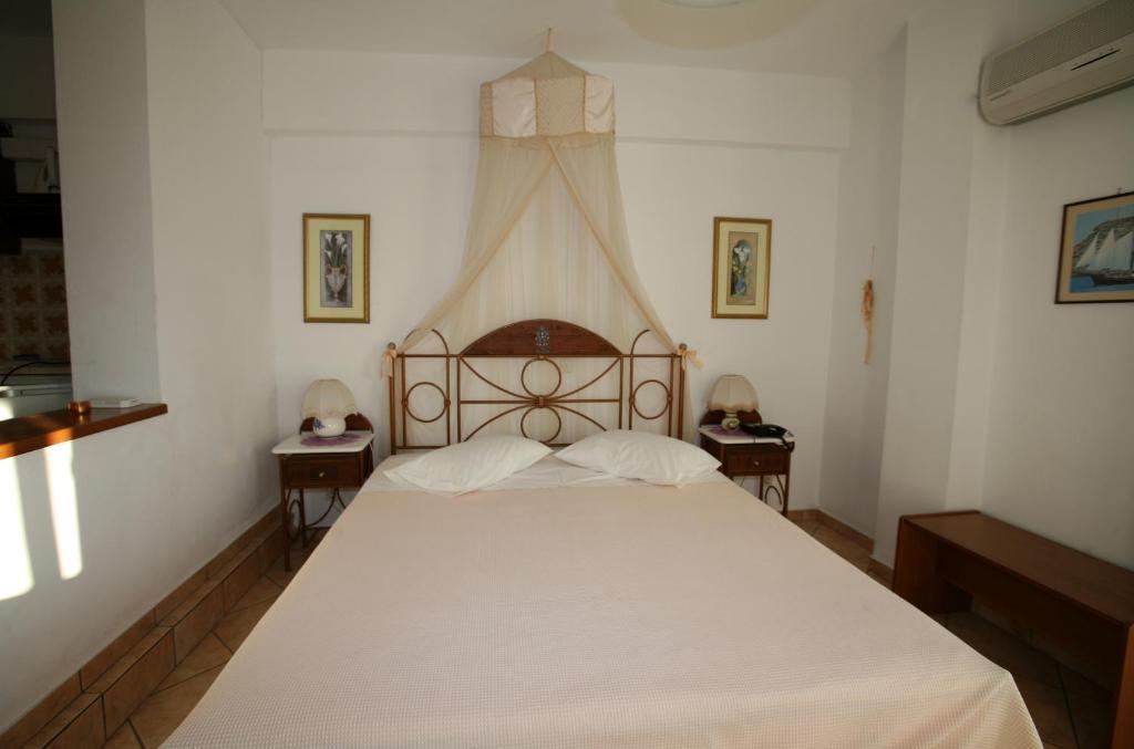 Meltemi Batsi Quarto foto