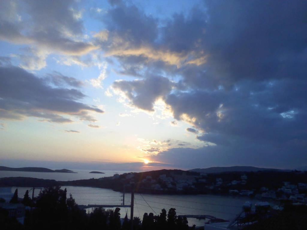 Meltemi Batsi Quarto foto